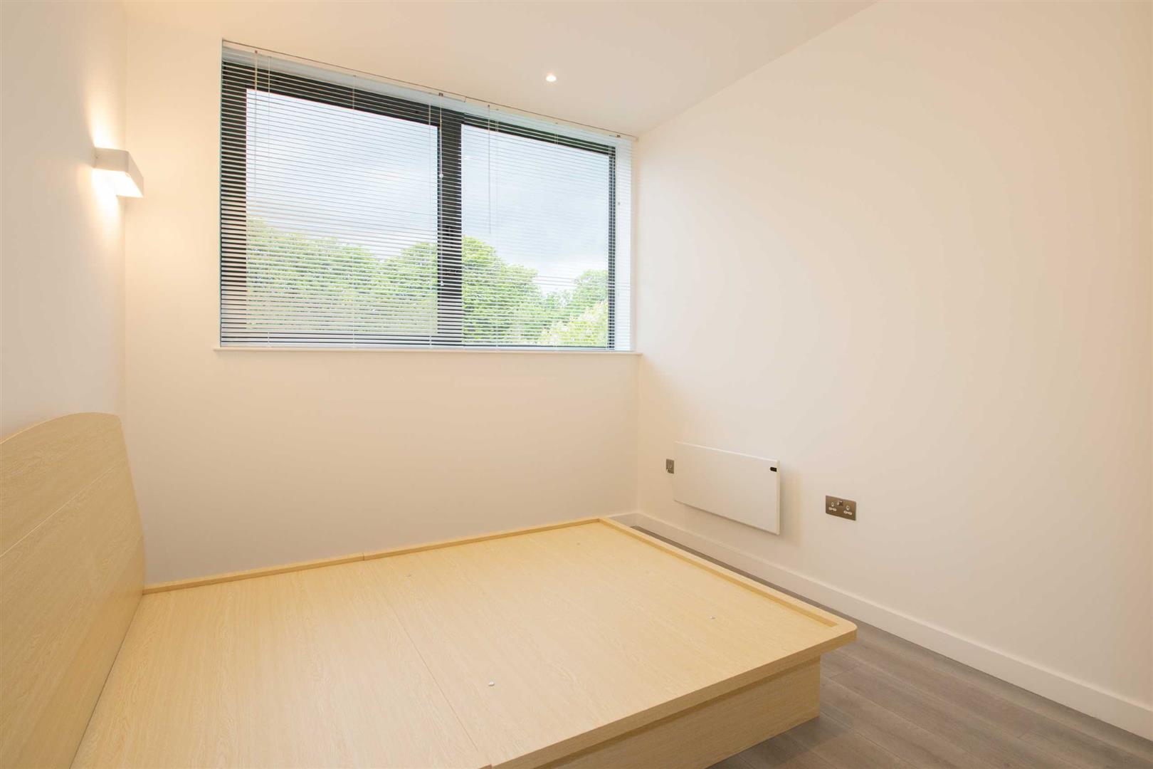 2 Foxhunter Drive, Linford Wood, Milton Keynes